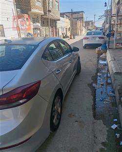 هیوندای ئەلەنترا